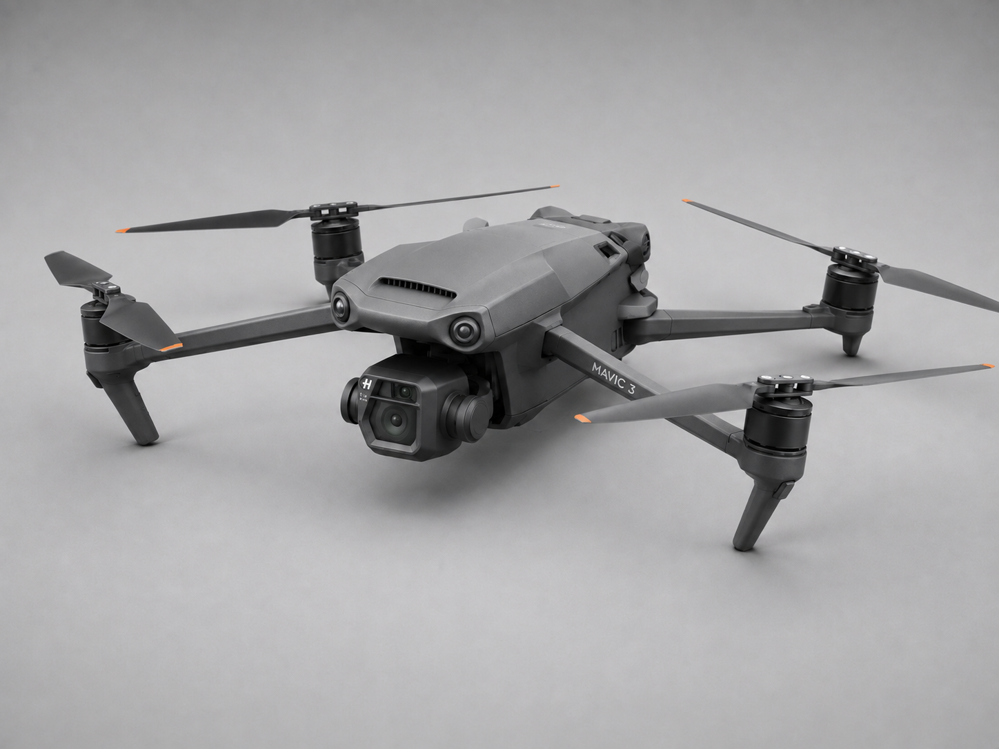 大疆Mavic 3无人机 material render 4